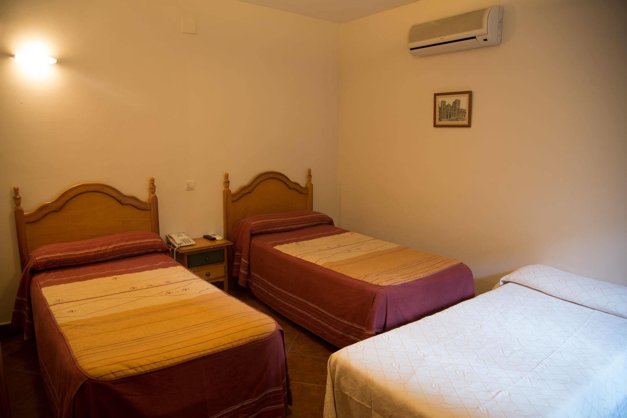 Hostal Hueso Trujillo Kültér fotó